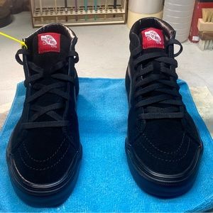Vans Sk8 Hi Triple Black & Red High Top Skate Shoe SZ:8-M 9.5-W👇🏾